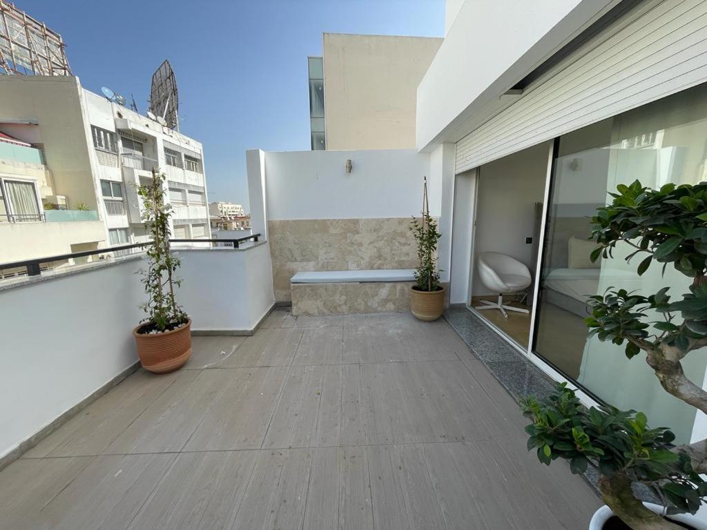 Central, Terrasse, Confortable - Bleue Residence Casablanca Exterior photo